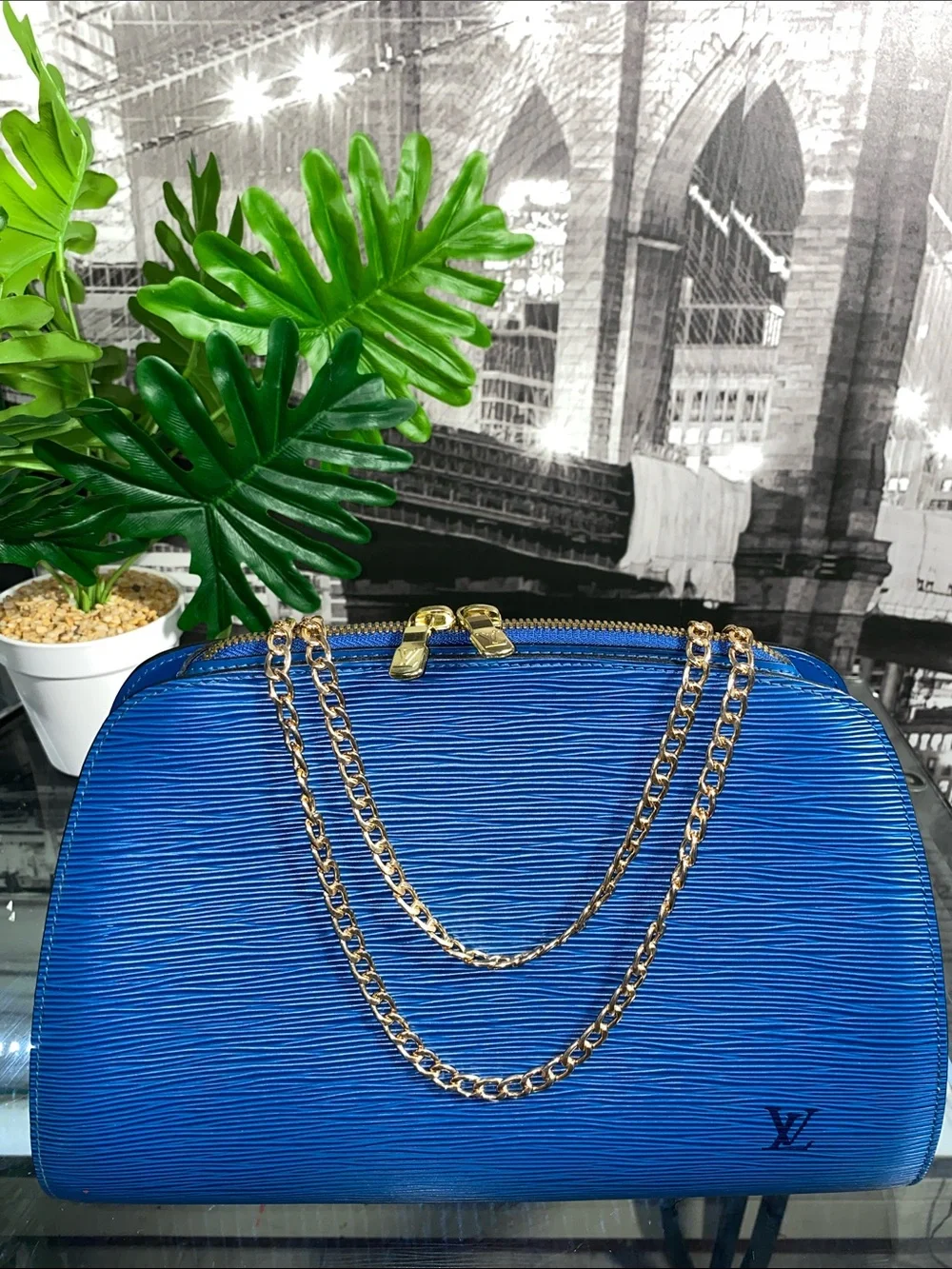 Authentic Rare LOUIS VUITTON Epi Blue Leather Dauphine GM Pouch Bag